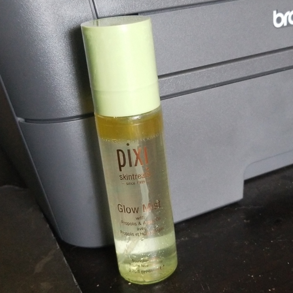 Pixie glow mist